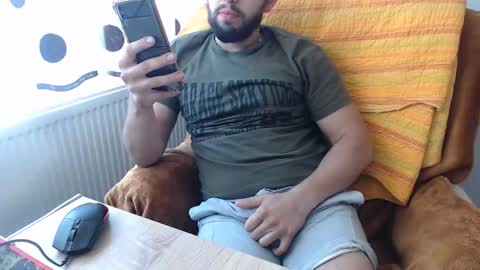 Snapshot of strongcoffee10 chatting on October 1, 6:52 am StrongCoffee online show from October 1, 6:52 am