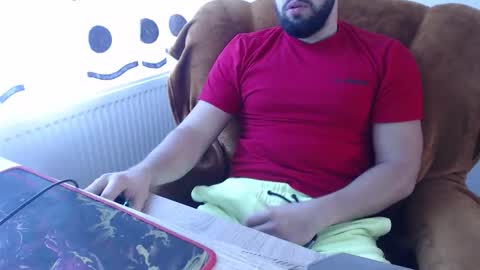 StrongCoffee online show from November 6, 9:43 am