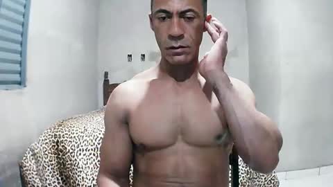 strongdaddyfantastic online show from April 12, 4:17 am