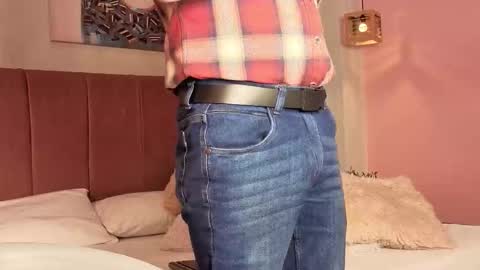 strovick_val online show from March 13, 11:28 am