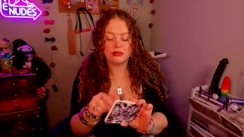 Strwbby online show from February 8, 6:28 am