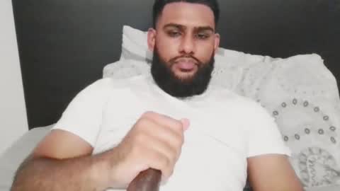 Snapshot of stuckinthe222 chatting on November 3, 3:41 am stuckinthe222 online show from November 3, 3:41 am