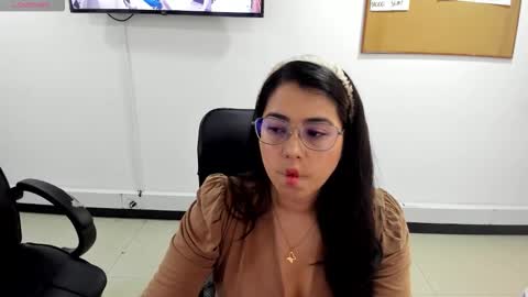 studcb_ online show from March 4, 3:29 pm