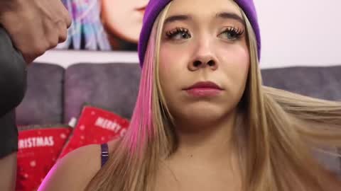 Snapshot of students_porn chatting on December 29, 8:04 pm students_porn online show from December 29, 8:04 pm