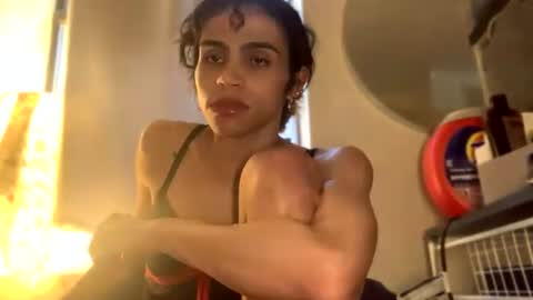 Snapshot of stxllaxcx chatting on July 16, 5:19 pm stxllaxcx online show from July 16, 5:19 pm