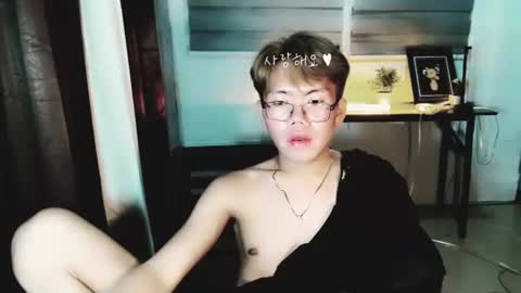 Snapshot of su_jin_oppa chatting on April 15, 2:13 pm Su-jin online show from April 15, 2:13 pm