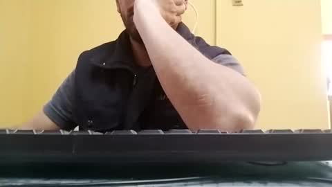 suaber_ online show from October 31, 6:42 pm