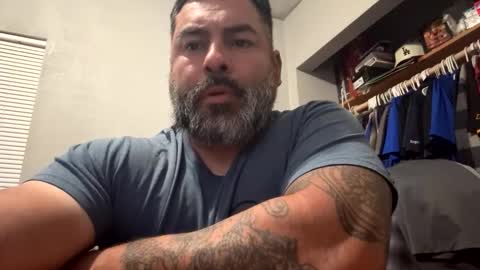 Snapshot of suavecito67 chatting on April 30, 3:35 am suavecito67 online show from April 30, 3:35 am