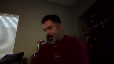 Snapshot of suavecito67 chatting on May 19, 2:51 am suavecito67 online show from May 19, 2:51 am
