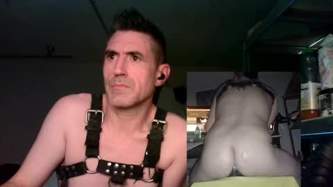 Snapshot of sub4black chatting on May 21, 11:45 pm Sub2ChocoLad online show from May 21, 11:45 pm