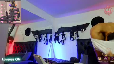Snapshot of subarashi_ishi69 chatting on May 16, 7:01 pm subarashi_ishi69 online show from May 16, 7:01 pm