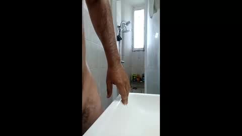 Tom online show from April 3, 1:09 pm