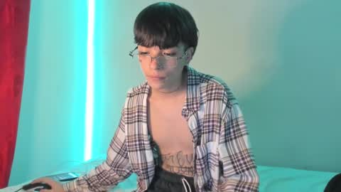 Snapshot of submissive_boyy_ chatting on December 10, 7:22 pm nico online show from December 10, 7:22 pm