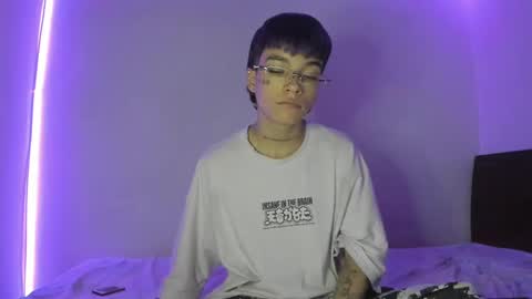 Snapshot of submissive_boyy_ chatting on January 6, 7:35 pm nico online show from January 6, 7:35 pm