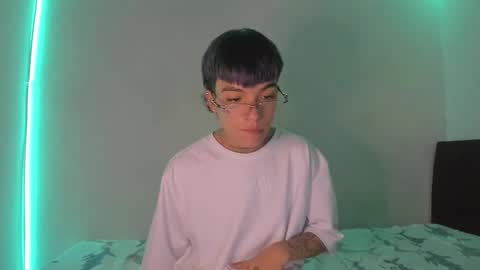 Snapshot of submissive_boyy_ chatting on January 10, 5:56 pm nico online show from January 10, 5:56 pm