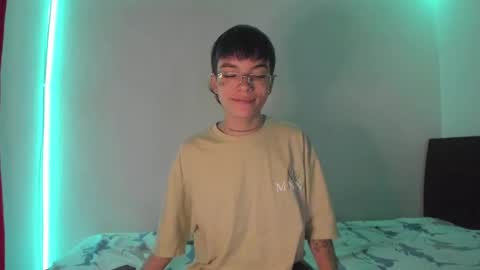 Snapshot of submissive_boyy_ chatting on January 14, 4:50 pm nico online show from January 14, 4:50 pm