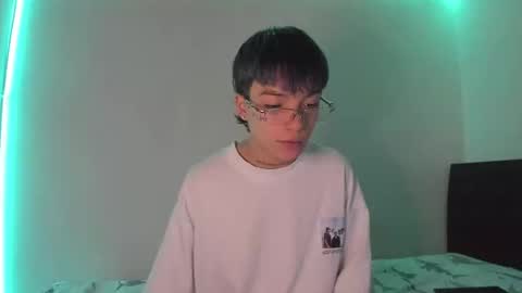 Snapshot of submissive_boyy_ chatting on January 17, 4:15 pm nico online show from January 17, 4:15 pm