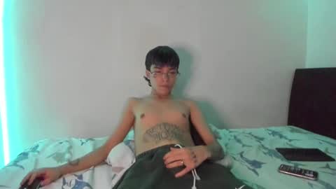 Snapshot of submissive_boyy_ chatting on January 17, 7:16 pm nico online show from January 17, 7:16 pm