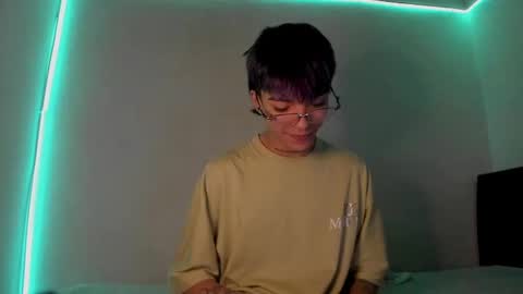 Snapshot of submissive_boyy_ chatting on February 11, 4:24 pm nico online show from February 11, 4:24 pm