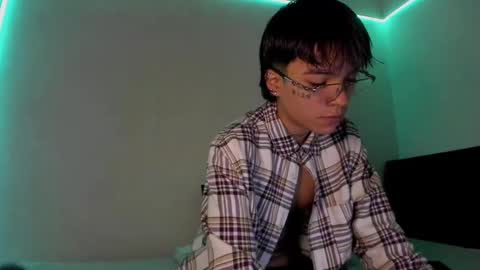 Snapshot of submissive_boyy_ chatting on February 12, 3:38 pm nico online show from February 12, 3:38 pm