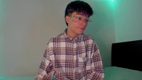 Snapshot of submissive_boyy_ chatting on February 24, 3:20 pm nico online show from February 24, 3:20 pm