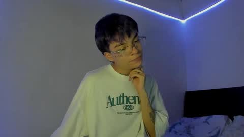 Snapshot of submissive_boyy_ chatting on March 11, 6:00 am nico online show from March 11, 6:00 am