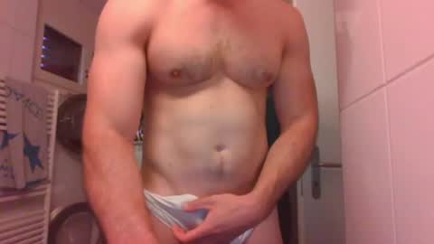 Snapshot of subsl4ve1998 chatting on June 18, 3:38 pm subsl4ve1998 online show from June 18, 3:38 pm
