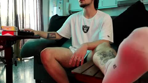 Im Substanc3  online show from September 18, 5:26 pm