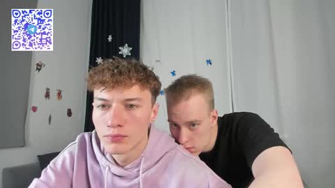 Snapshot of successful_kevin chatting on January 13, 8:58 pm Kevin online show from January 13, 8:58 pm