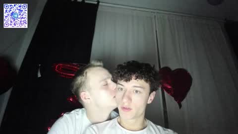 Snapshot of successful_kevin chatting on February 18, 6:15 pm Kevin online show from February 18, 6:15 pm