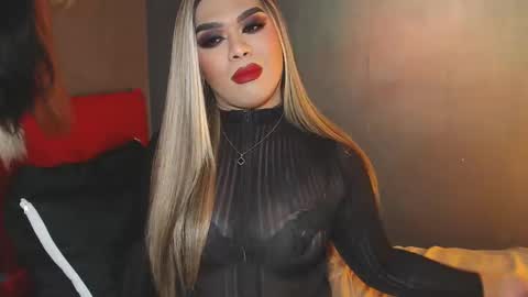 Snapshot of suckablecockoffreya chatting on February 1, 10:15 am JADE ELYSE online show from February 1, 10:15 am