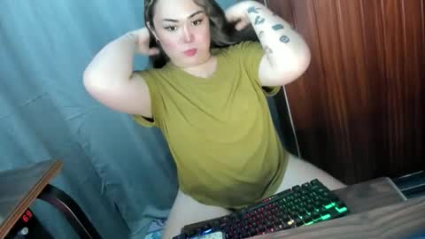 Millany online show from April 18, 3:16 pm