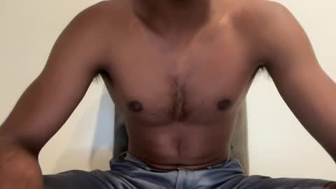 Allyours online show from February 6, 9:45 am