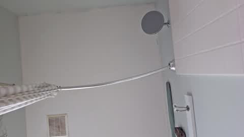 Snapshot of suckurclit40 chatting on November 10, 1:10 pm suckurclit40 online show from November 10, 1:10 pm