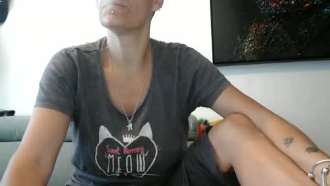 Snapshot of sucrette5629 chatting on May 1, 8:52 am sucrette5629 online show from May 1, 8:52 am
