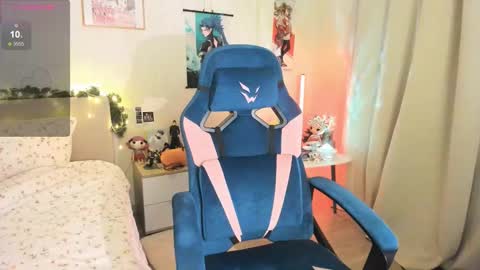 sue_everett online show from February 27, 11:37 pm