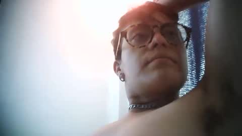 suedirtyboy online show from December 13, 6:49 pm