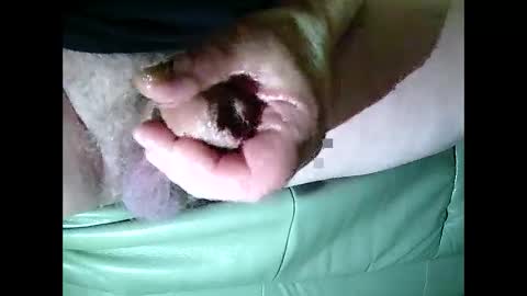 Snapshot of suesser0009 chatting on October 9, 10:57 am Martin sweetboy online show from October 9, 10:57 am