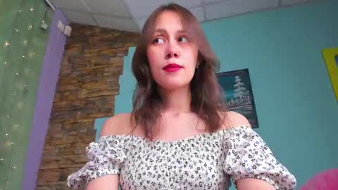 sugar blond online show from February 4, 11:16 am