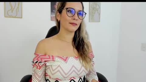 sugar_milff online show from January 29, 1:49 pm