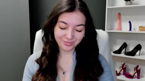 Snapshot of sugar_xmegan chatting on February 16, 7:37 am Megan online show from February 16, 7:37 am