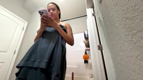 Snapshot of sugarbossbaby02 chatting on February 27, 2:39 pm sugarbossbaby02 online show from February 27, 2:39 pm