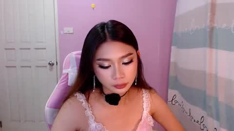 Snapshot of sugarcandiesx chatting on December 17, 3:28 pm Ellen online show from December 17, 3:28 pm