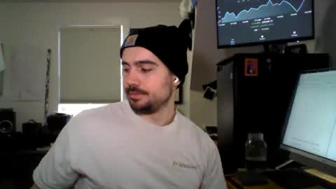 Sugar online show from April 15, 8:09 pm