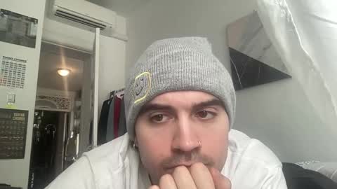 Sugar online show from March 4, 6:18 pm