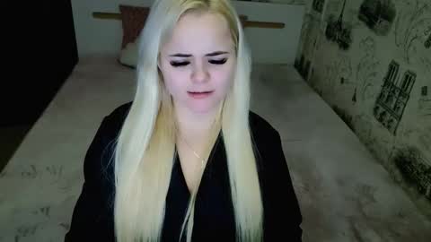 Snapshot of sugarkissx chatting on January 6, 6:44 pm sugarkissx online show from January 6, 6:44 pm