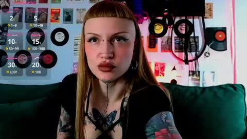 Snapshot of sugarsoot chatting on June 2, 5:42 am sugarsoot online show from June 2, 5:42 am