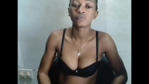sugarxpussy online show from May 17, 8:01 am