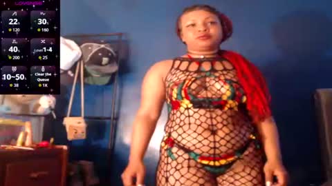 suggabrown_ online show from July 16, 12:44 pm