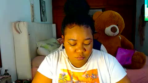 Cami   Back in 2 hours online show from March 23, 3:21 am